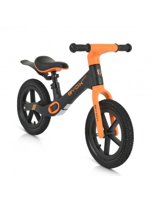 NEXT STEP 12es futóbicikli, sárvédővel, fújható gumi, lábtartó, 50kgig FEKETE/NARANCS