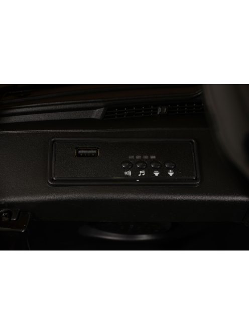 BO Audi SQ8 e-tron elektromos autó PINK